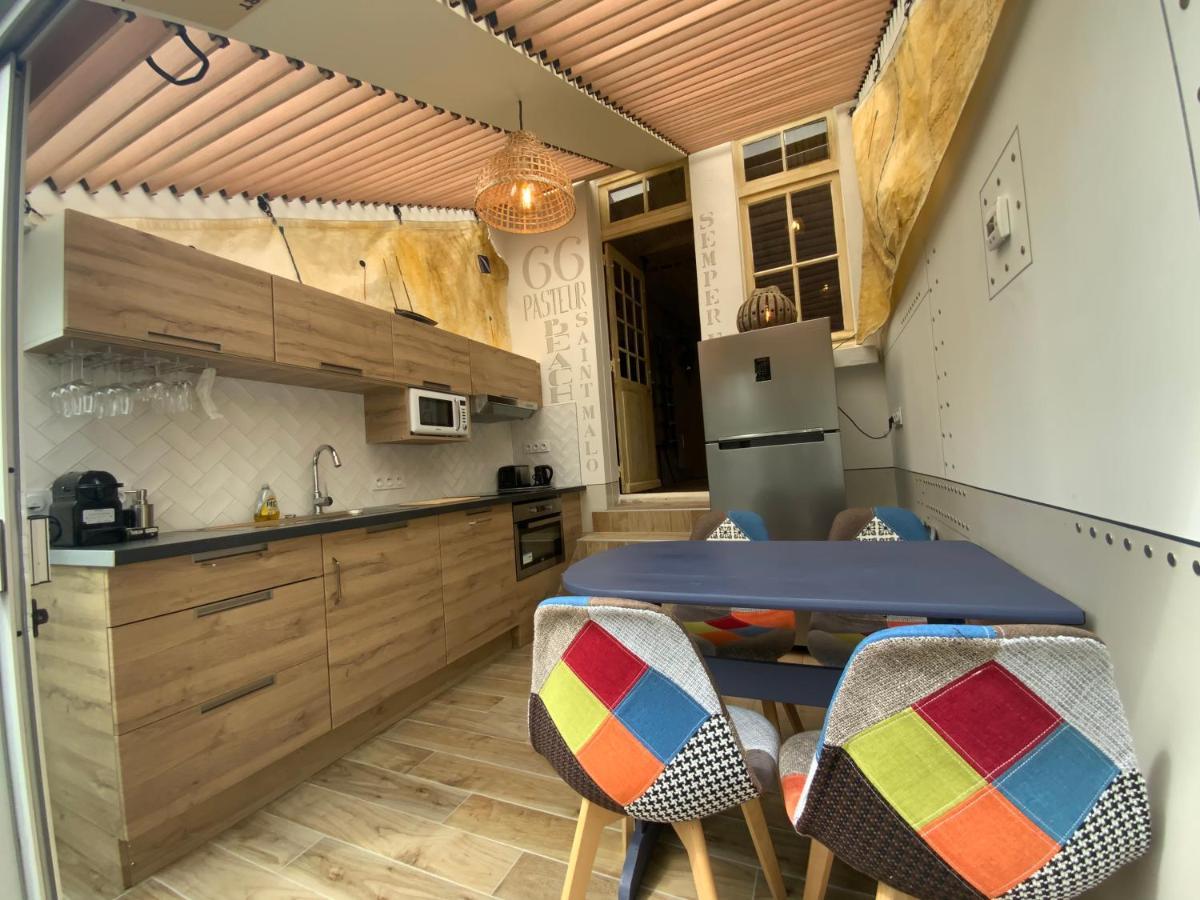 Maison Bord De Mer « Le Bateau Ivre » Saint-Malo Luaran gambar